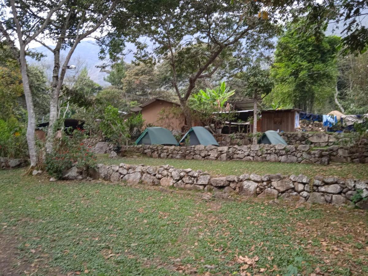 Lia B&B Lucmabamba Sahuayaco ภายนอก รูปภาพ