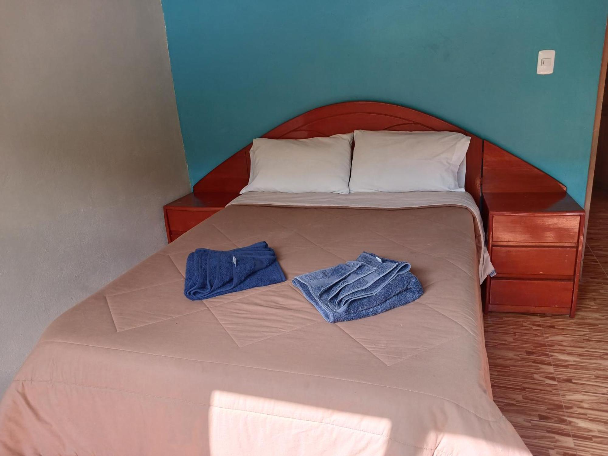 Lia B&B Lucmabamba Sahuayaco ภายนอก รูปภาพ
