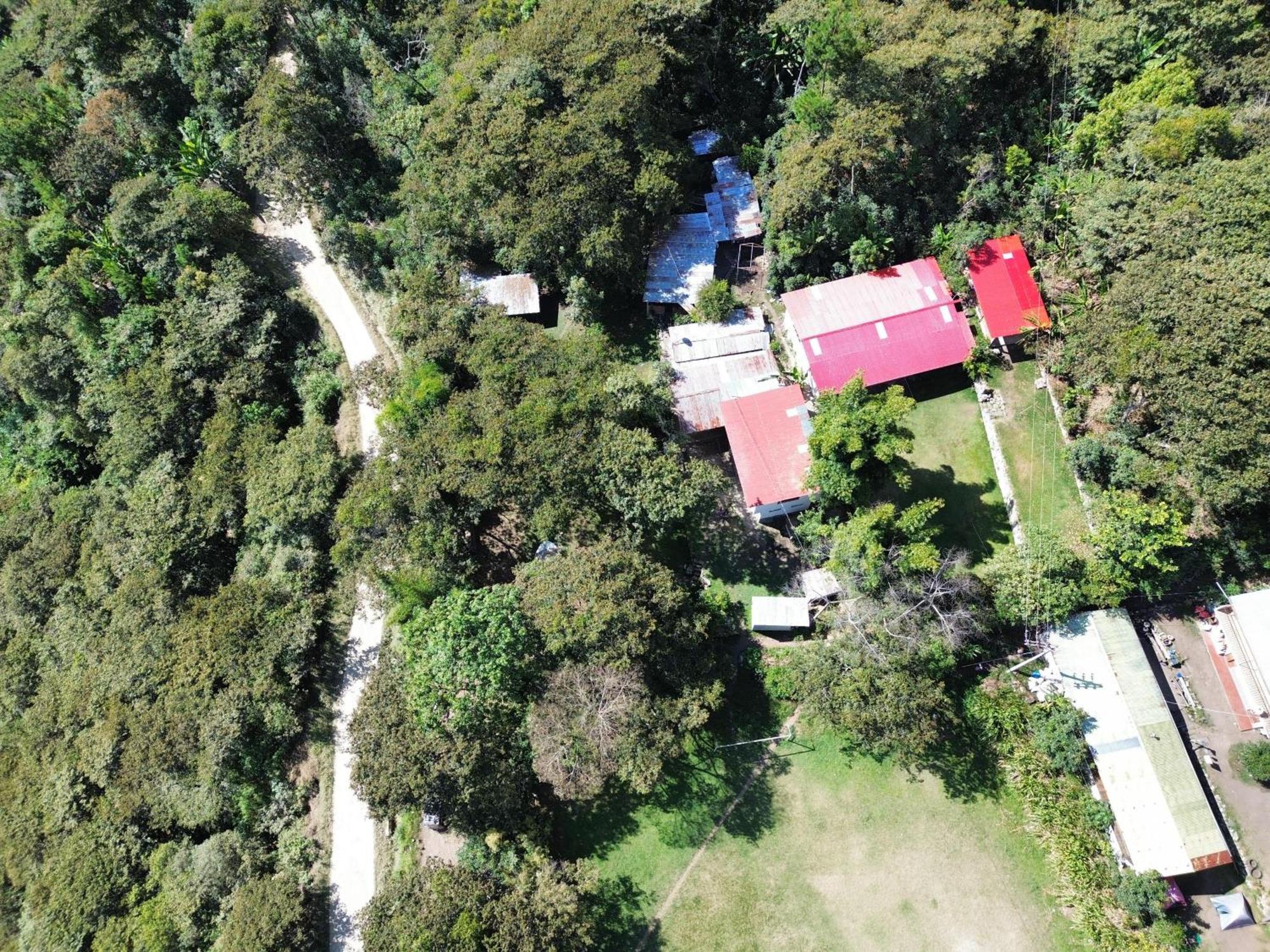 Lia B&B Lucmabamba Sahuayaco ภายนอก รูปภาพ